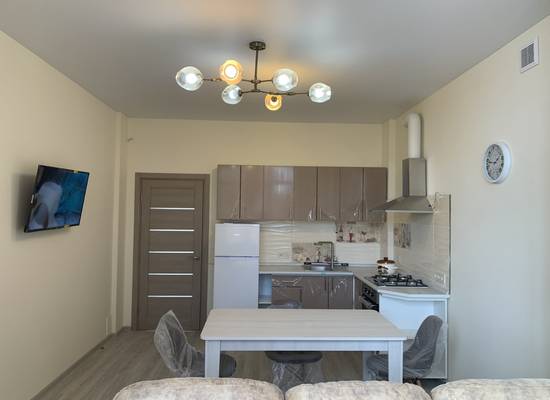 2-кімнатна квартира, 65,00 м², Квіткова вул. — фото 1