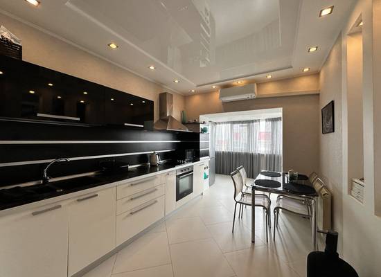 1-кімнатна квартира, 81,90 м², Тополевая ул. — фото 1