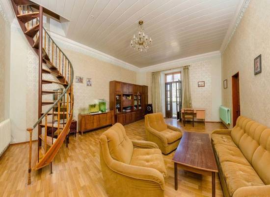8-кімнатна квартира, 190,00 м², Соборна пл. — фото 1