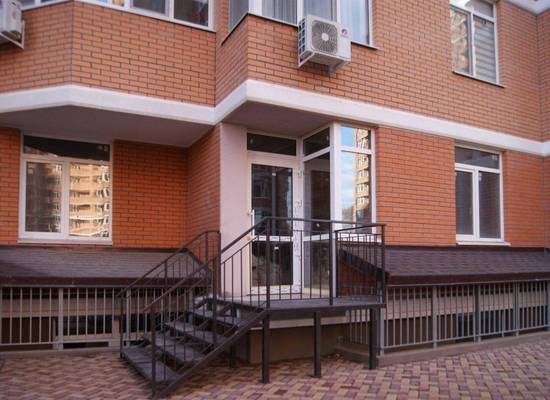 комерційна нерухомість, 88,10 кв.м., Овідіопольська дорога — фото 1