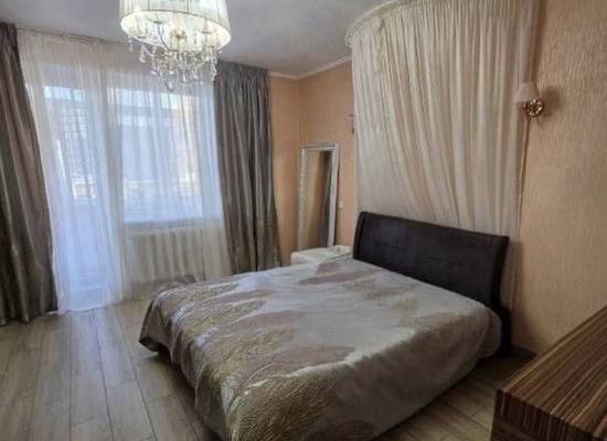 3-кімнатна квартира, 62,40 м², Непряма вул. — фото 1