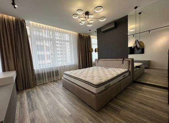3-кімнатна квартира, 105,00 м², Каманина ул. — фото 5